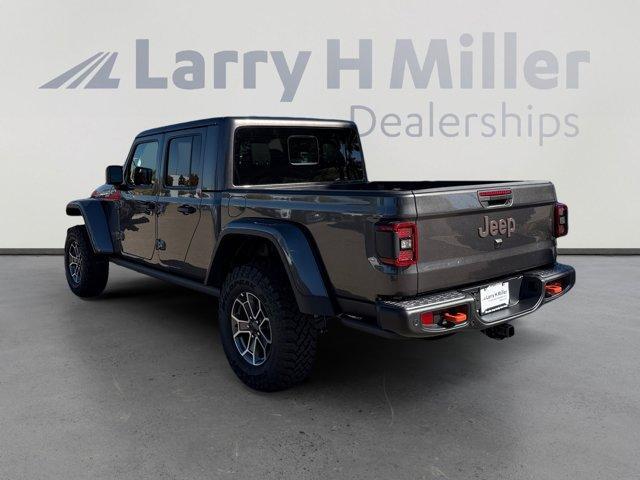 new 2025 Jeep Gladiator car, priced at $53,122