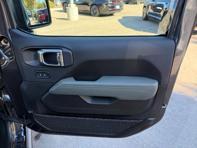 new 2025 Jeep Gladiator car, priced at $53,122