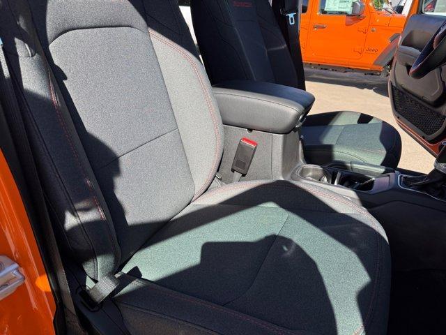 new 2025 Jeep Wrangler car, priced at $61,505