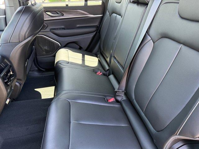 new 2025 Jeep Grand Cherokee car, priced at $50,772