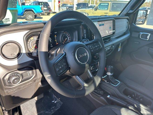 new 2025 Jeep Wrangler car, priced at $46,284
