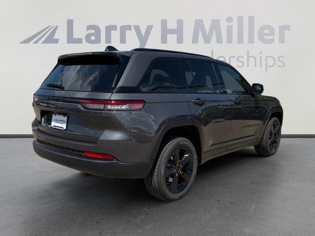 new 2025 Jeep Grand Cherokee car, priced at $41,628