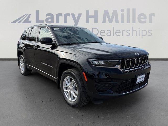 new 2025 Jeep Grand Cherokee car, priced at $35,656