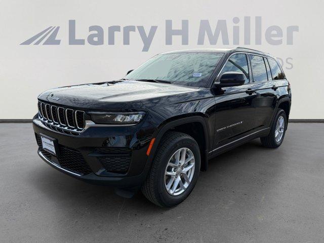 new 2025 Jeep Grand Cherokee car, priced at $35,656