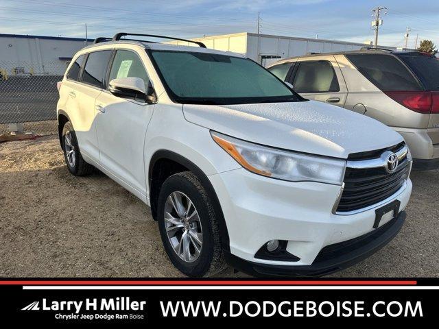 used 2014 Toyota Highlander car, priced at $21,066