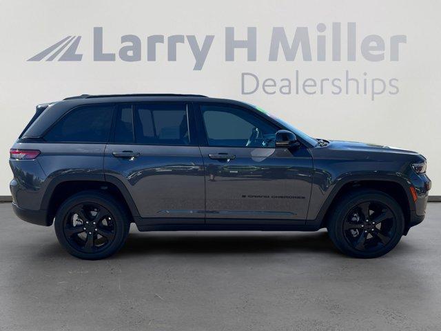 used 2024 Jeep Grand Cherokee car, priced at $26,998