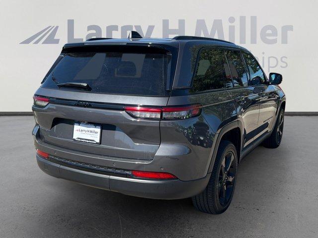 used 2024 Jeep Grand Cherokee car, priced at $26,998