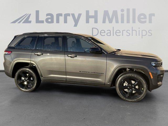 new 2025 Jeep Grand Cherokee car, priced at $41,569