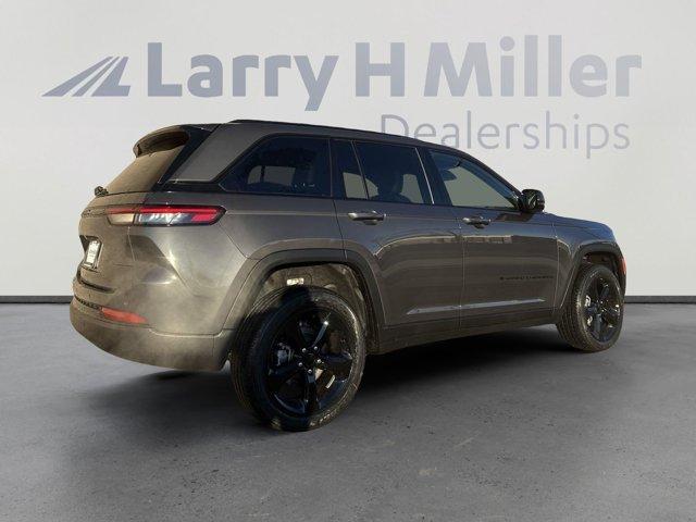 new 2025 Jeep Grand Cherokee car, priced at $41,569