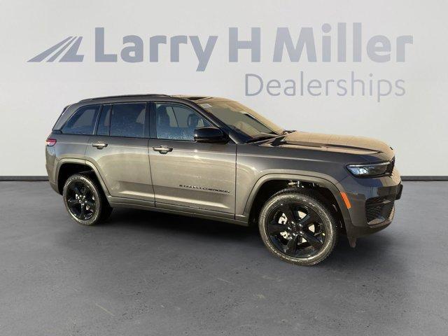 new 2025 Jeep Grand Cherokee car, priced at $41,569