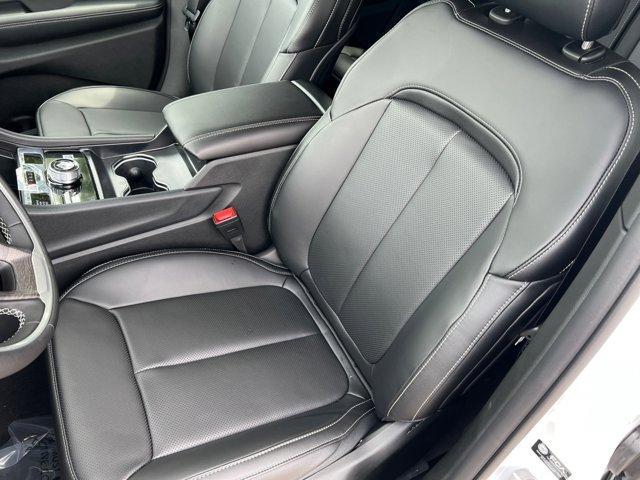 new 2025 Jeep Grand Cherokee car, priced at $49,807