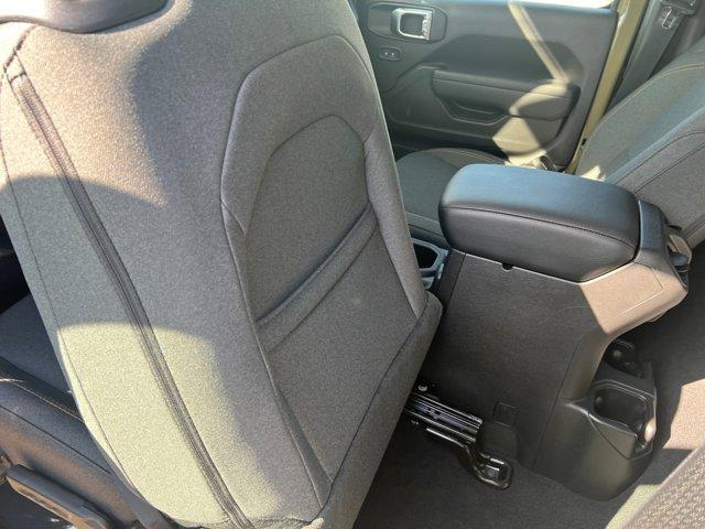 new 2025 Jeep Wrangler car, priced at $43,651