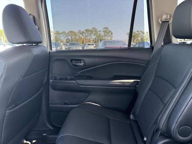 used 2022 Honda Pilot car, priced at $27,971