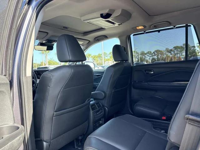 used 2022 Honda Pilot car, priced at $27,971