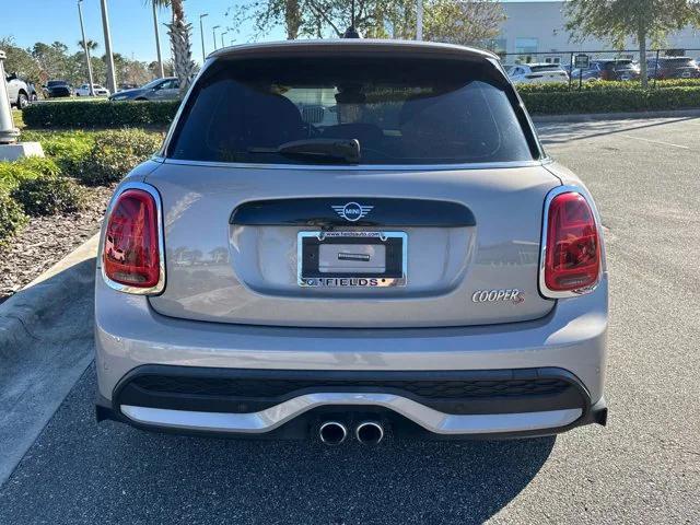 used 2022 MINI Hardtop car, priced at $19,971