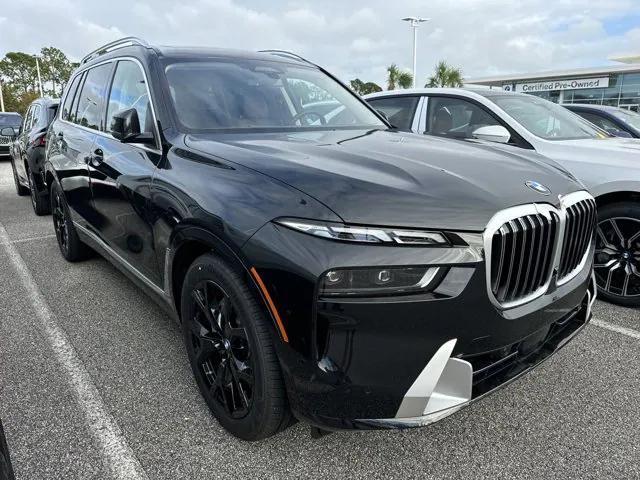 new 2025 BMW X7 car