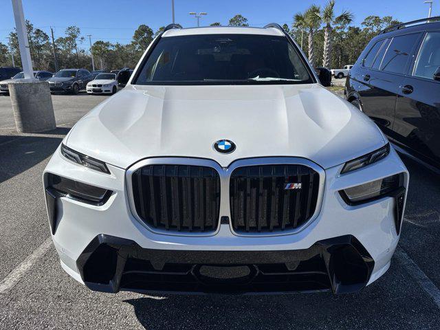 new 2025 BMW X7 car