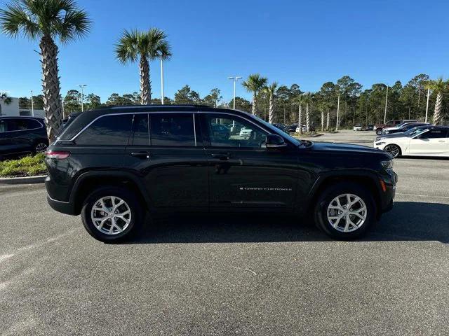 used 2024 Jeep Grand Cherokee car, priced at $40,974