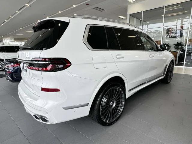 new 2025 BMW X7 car, priced at $159,695