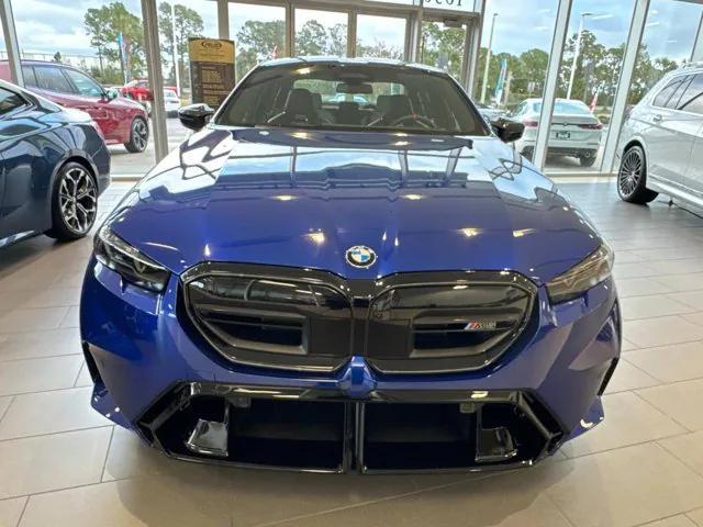 new 2025 BMW M5 car