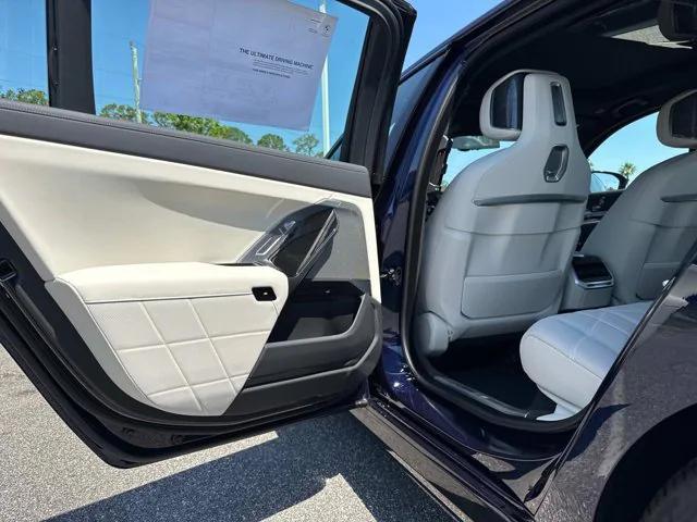 new 2025 BMW 750e car