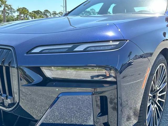 new 2025 BMW 750e car