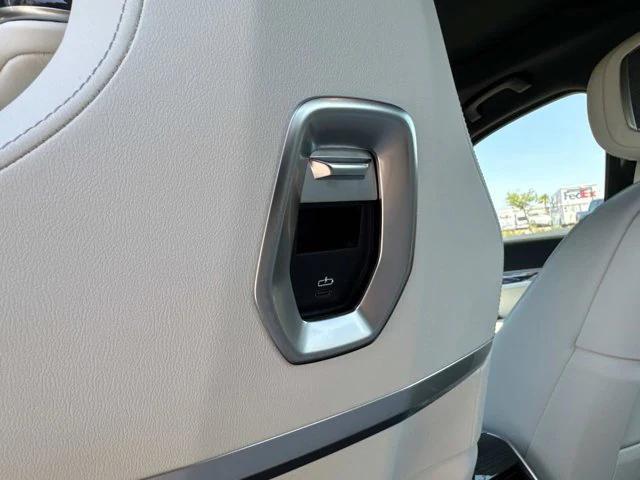 new 2025 BMW 750e car