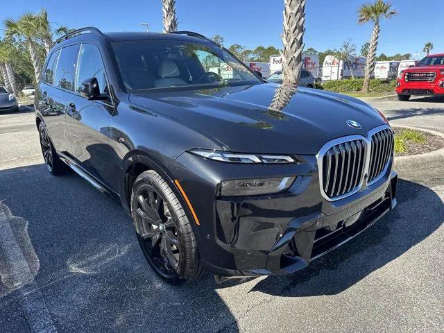 new 2025 BMW X7 car