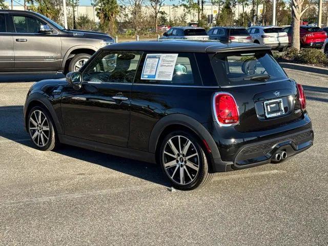 used 2022 MINI Hardtop car, priced at $22,741