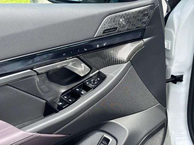 new 2025 BMW M5 car