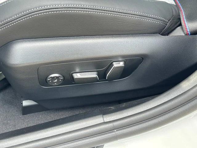new 2025 BMW M5 car