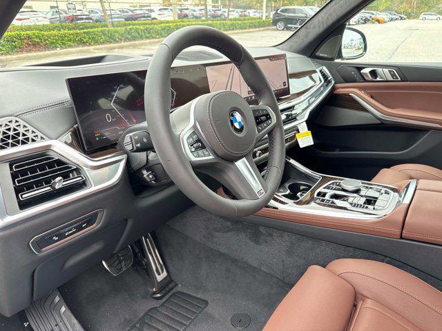 new 2025 BMW X7 car