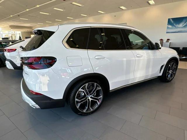 new 2025 BMW X5 PHEV car, priced at $78,160