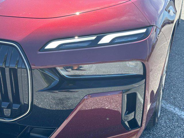 new 2025 BMW 760 car, priced at $130,684