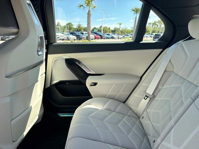 new 2025 BMW 760 car, priced at $130,684