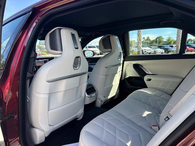 new 2025 BMW 760 car, priced at $130,684