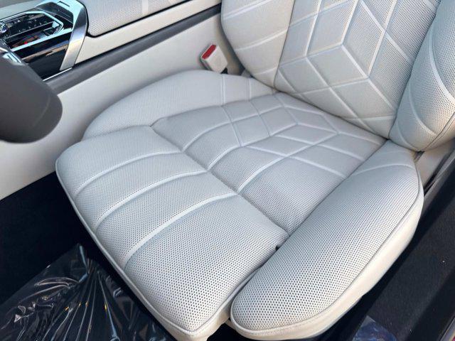 new 2025 BMW 760 car, priced at $130,684