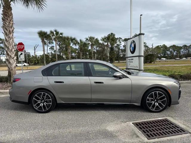 new 2025 BMW 760 car