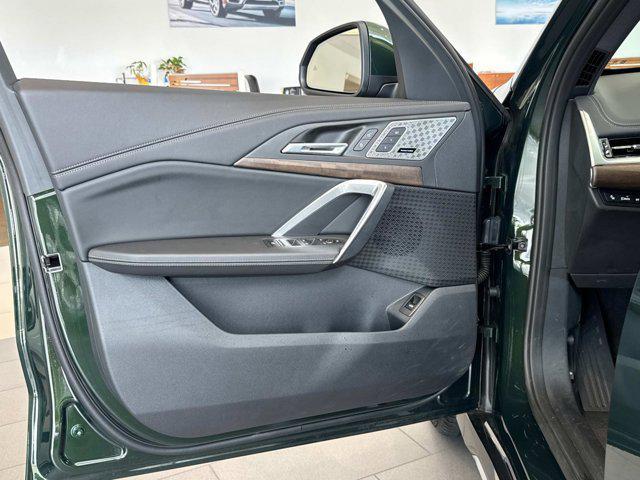 new 2025 BMW X1 car
