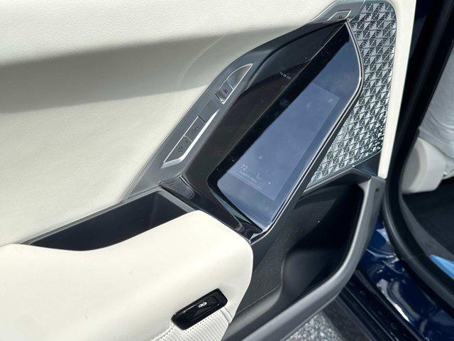 new 2025 BMW 760 car, priced at $147,749