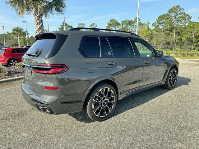 new 2025 BMW X7 car