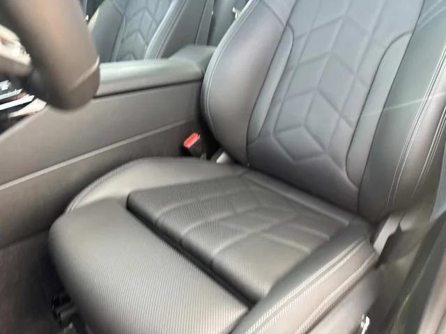 new 2025 BMW 530 car
