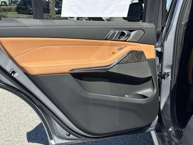 new 2026 BMW X7 car, priced at $100,735