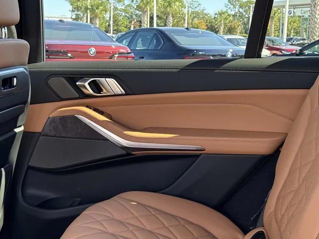 new 2026 BMW X7 car, priced at $100,735