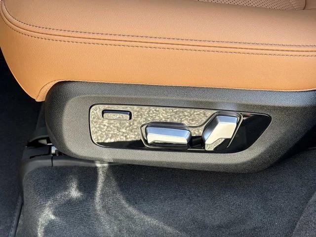 new 2026 BMW X7 car, priced at $97,255