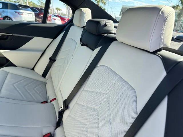 new 2025 BMW 530 car