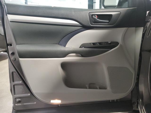 used 2018 Toyota Highlander car, priced at $22,998