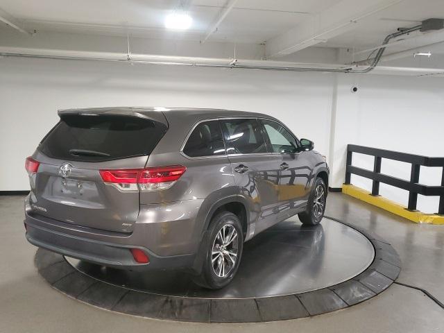 used 2018 Toyota Highlander car, priced at $22,998