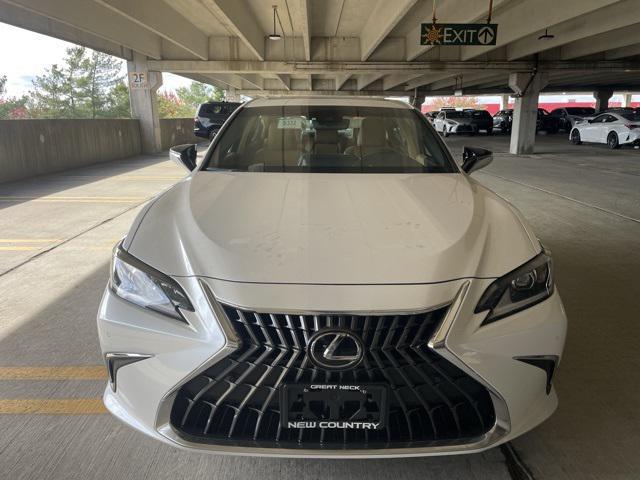 new 2025 Lexus ES 350 car, priced at $48,769