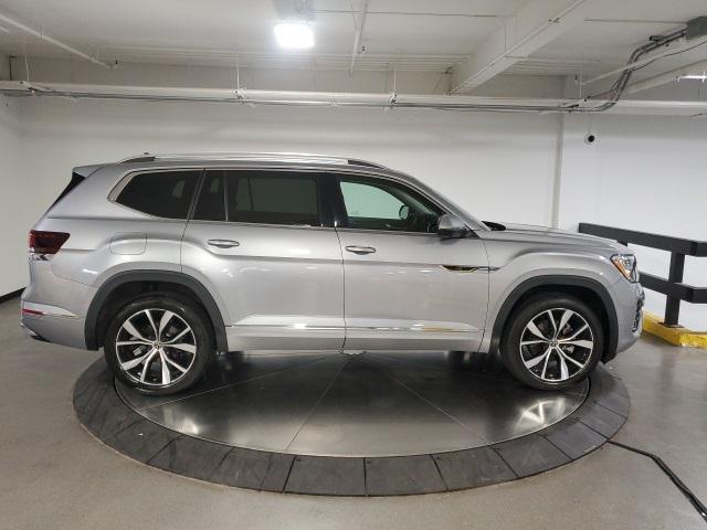 used 2024 Volkswagen Atlas car, priced at $43,498